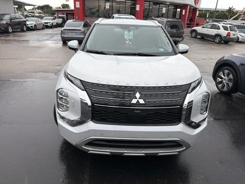2022 Mitsubishi Outlander SEL