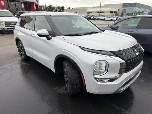 2022 Mitsubishi Outlander SEL