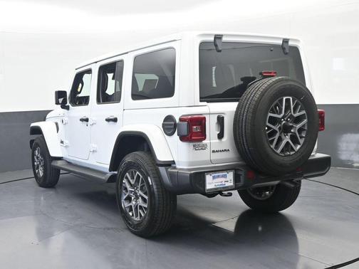 Bright White Clearcoat 2025 Jeep Wrangler Sahara