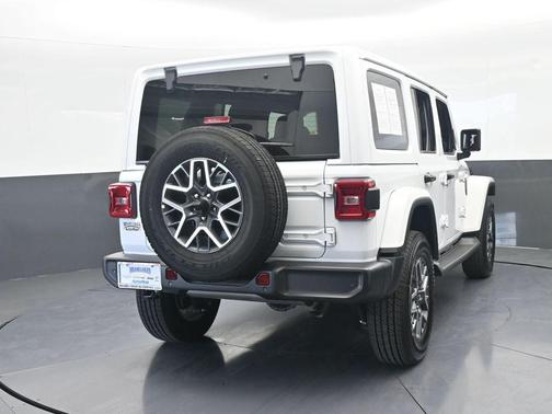 Bright White Clearcoat 2025 Jeep Wrangler Sahara