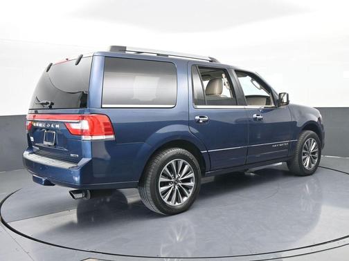 2016 Lincoln Navigator Select