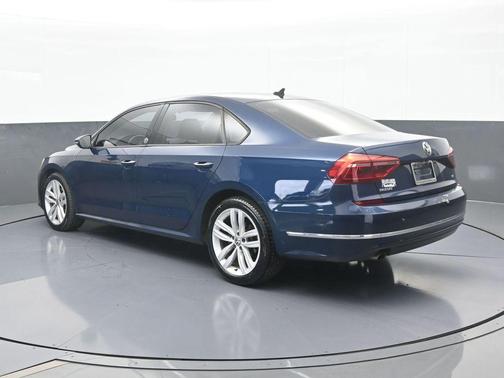 2019 Volkswagen Passat 2.0T Wolfsburg