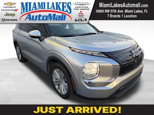 2024 Mitsubishi Outlander ES