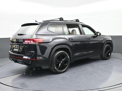 2023 Volkswagen Atlas 3.6 V6 SEL R-Line Black