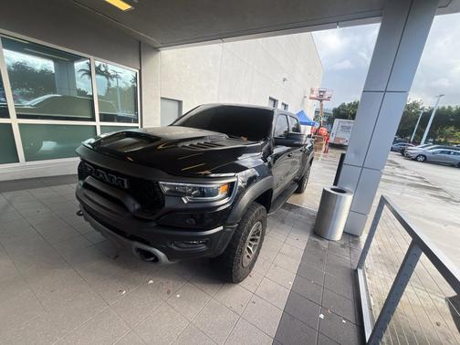 Diamond Black Crystal Pearlcoat 2024 RAM 1500 TRX