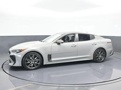 2022 Kia Stinger GT-Line