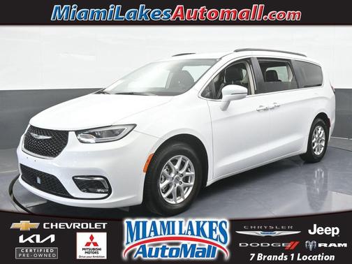 2022 Chrysler Pacifica Touring-L