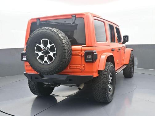 Metallic 2018 Jeep Wrangler Unlimited Sahara