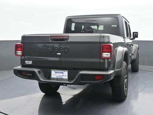 2024 Jeep Gladiator Sport