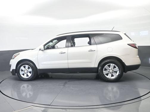 White Diamond Clearcoat 2013 Chevrolet Traverse 2LT