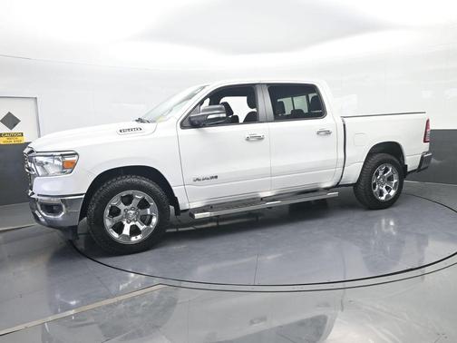 Bright White Clearcoat 2019 RAM 1500 Big Horn