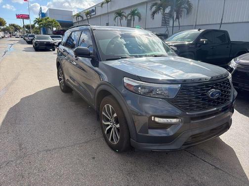2022 Ford Explorer ST-Line