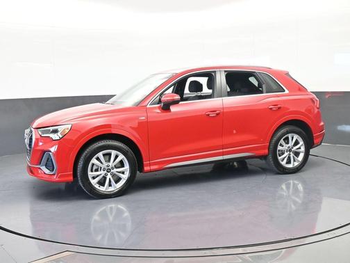 2025 Audi Q3 45 S line Premium