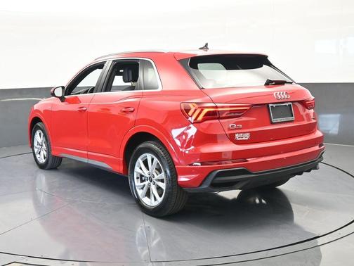 2025 Audi Q3 45 S line Premium