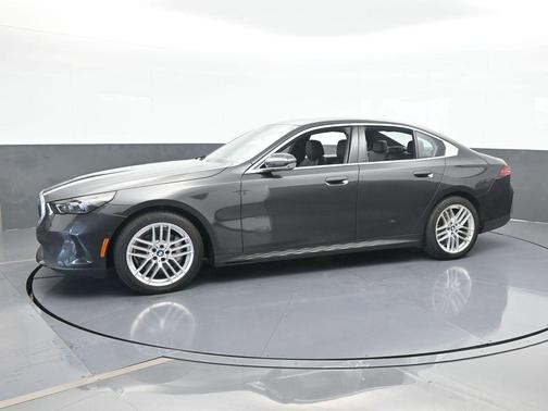 Dark Graphite 2024 BMW 530 i