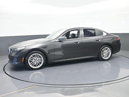 Dark Graphite 2024 BMW 530 i