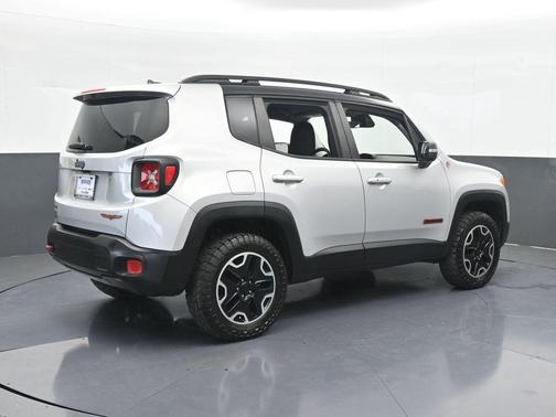 2017 Jeep Renegade Trailhawk