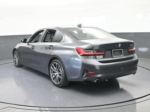 2021 BMW 330 i