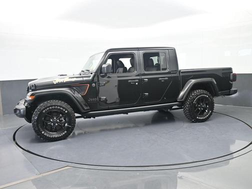 Black Clearcoat 2024 Jeep Gladiator Sport