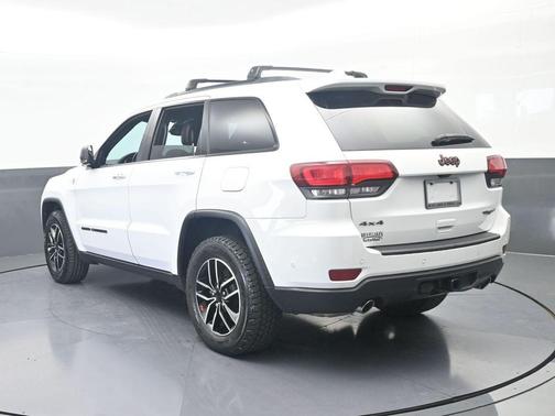 Bright White Clearcoat 2021 Jeep Grand Cherokee Trailhawk