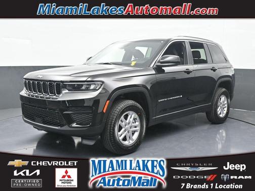 Diamond Black 2025 Jeep Grand Cherokee Laredo