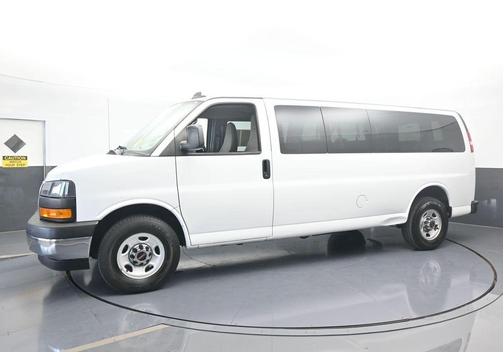 2020 GMC Savana 3500 LT