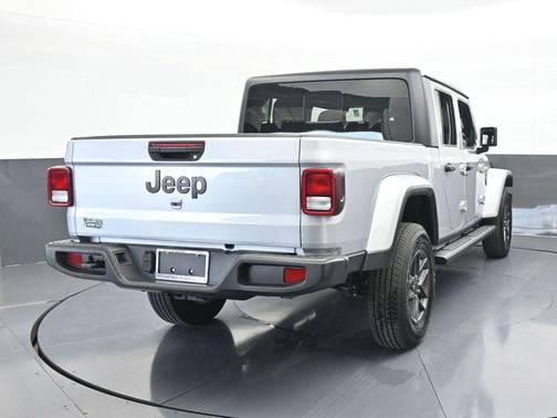 2024 Jeep Gladiator Sport