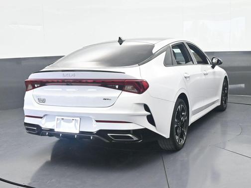 Glacial White Pearl 2023 Kia K5 GT-Line