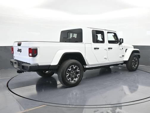 2024 Jeep Gladiator Sport