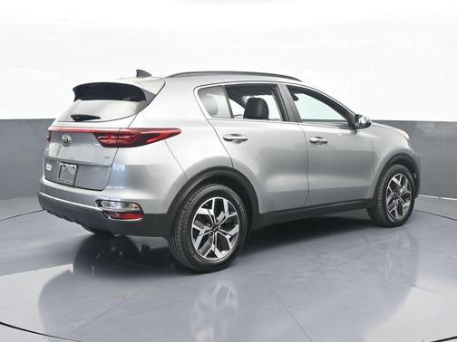2022 Kia Sportage EX