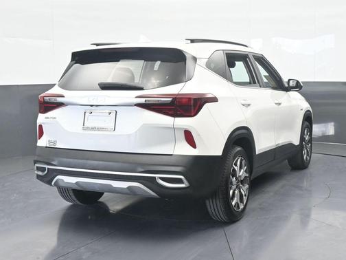 2022 Kia Seltos EX