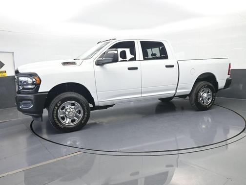 Bright White Clearcoat 2024 RAM 3500 Tradesman