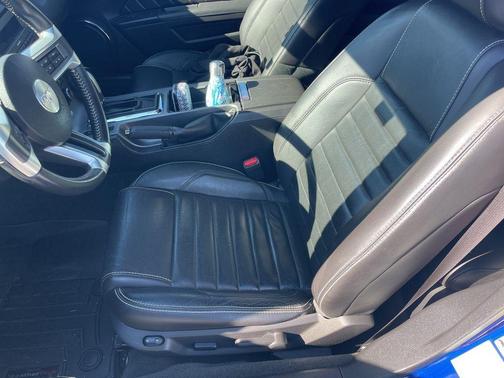 2014 Ford Mustang V6 Premium