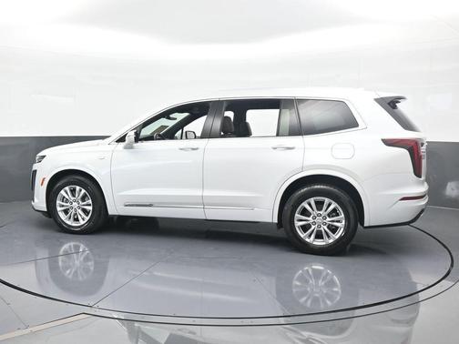 2024 Cadillac XT6 Luxury FWD