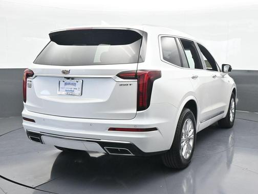 2024 Cadillac XT6 Luxury FWD