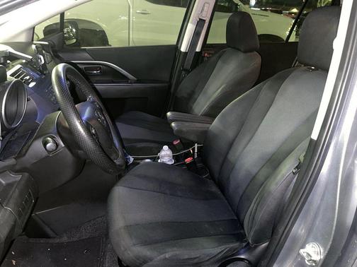 2013 Mazda Mazda5 Sport