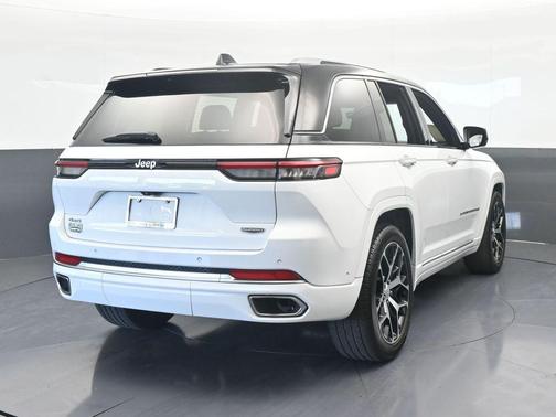 2024 Jeep Grand Cherokee Summit