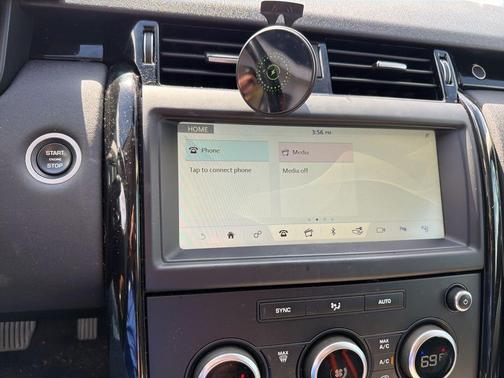 Narvik Black 2020 Land Rover Discovery SE