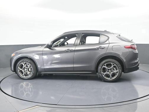 2023 Alfa Romeo Stelvio Sprint