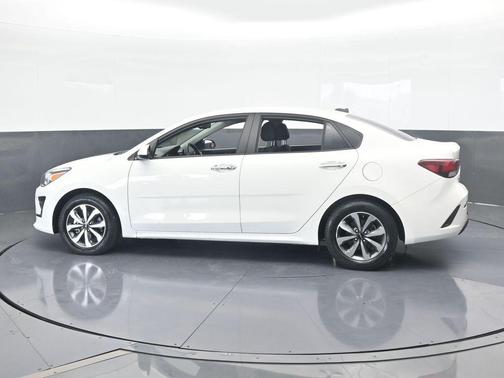 2022 Kia Rio S