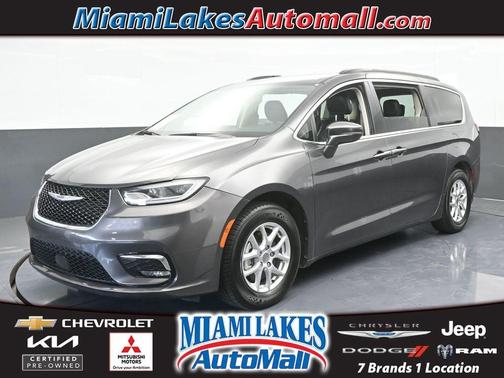2022 Chrysler Pacifica Touring-L
