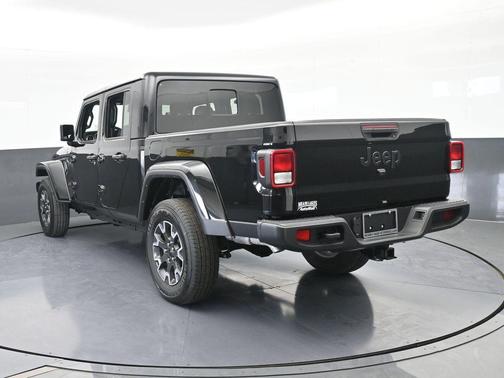 2024 Jeep Gladiator Sport