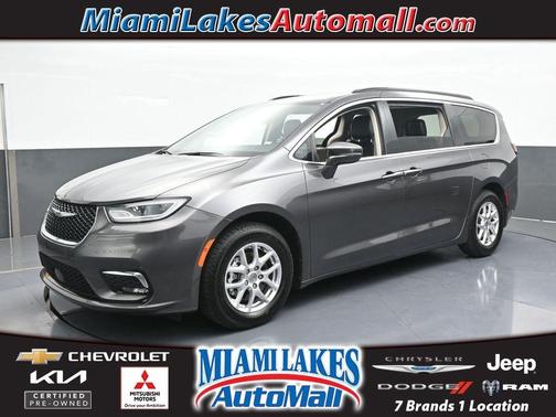 2022 Chrysler Pacifica Touring-L