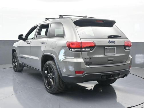 2019 Jeep Grand Cherokee Laredo