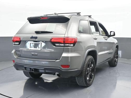 2019 Jeep Grand Cherokee Laredo