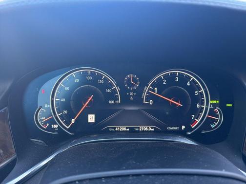 2016 BMW 750 i xDrive