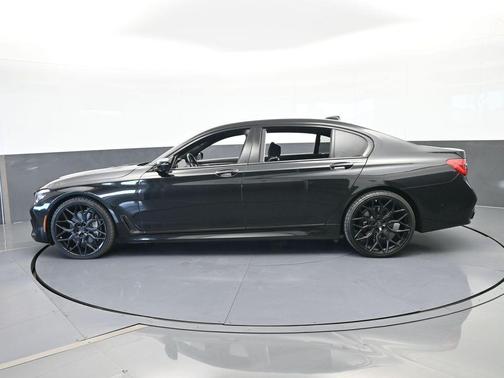 2016 BMW 750 i xDrive