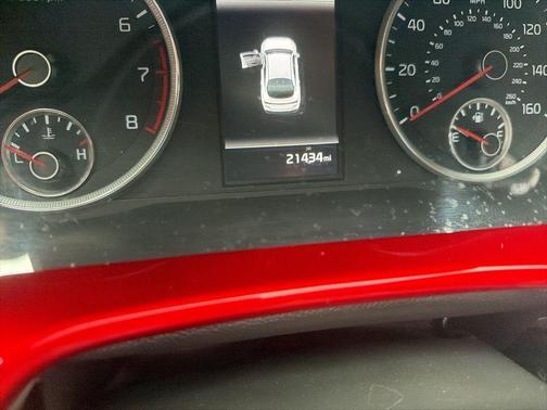 Everlasting Silver 2022 Kia K5 LX