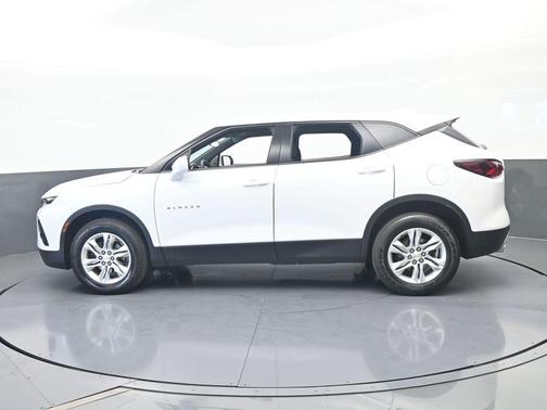 Summit White 2022 Chevrolet Blazer 2LT