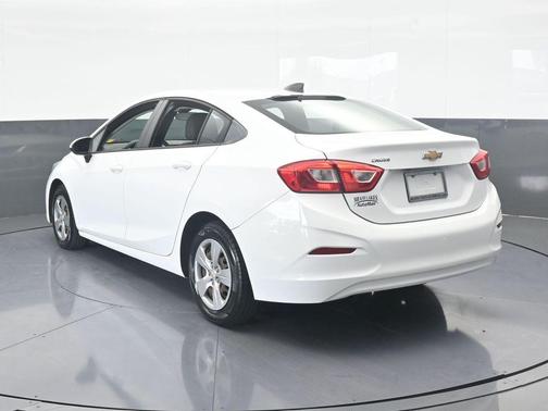 2017 Chevrolet Cruze LS